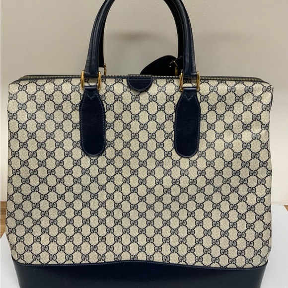 Authentic Gucci GG Vintage travel handbag PVC leather. - Picture 3 of 9